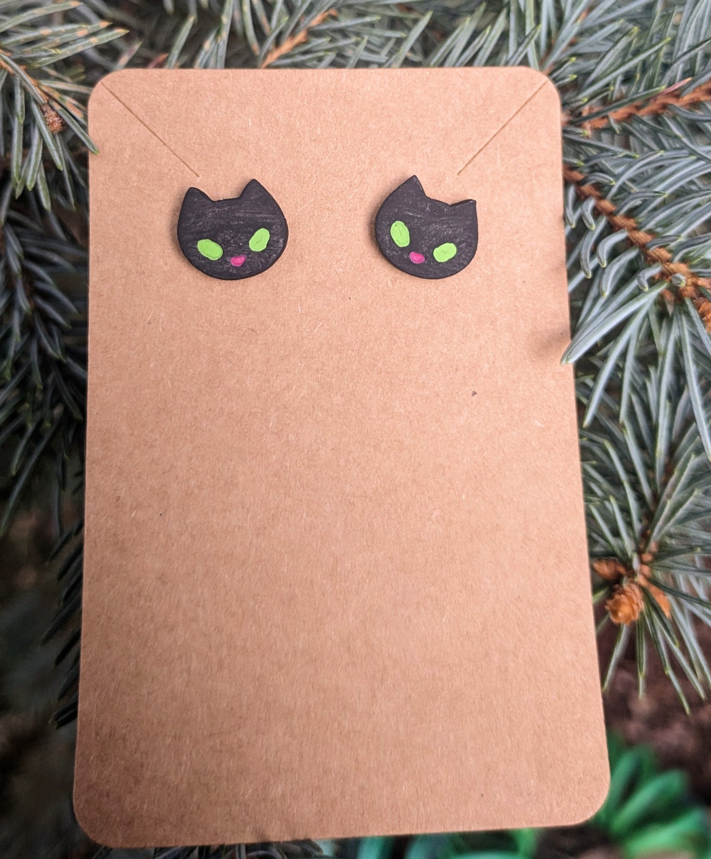 Green Eyed Cat Earings
